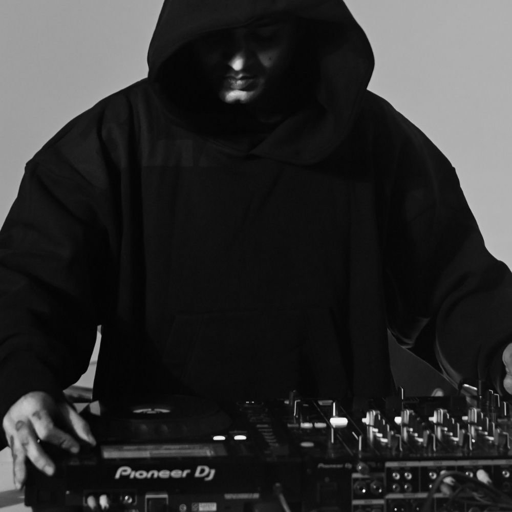 Dark Puzzle — Industrial Techno by AVNAVION